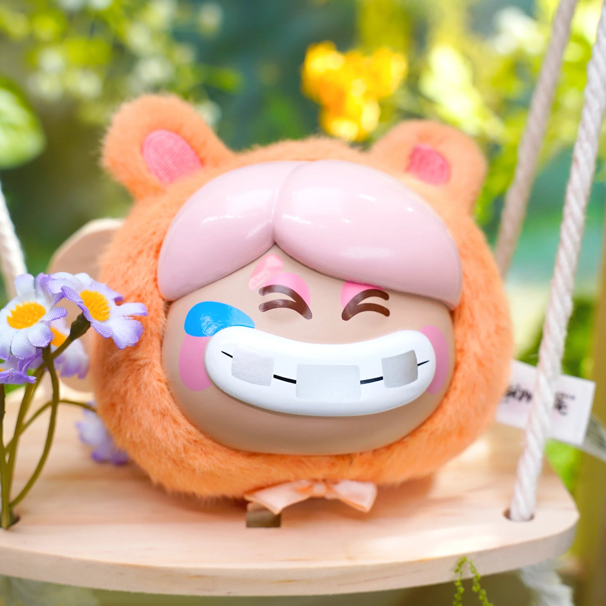 Spring House "Ugly-Cute Family: Kindergarten" series -  art toy figure - front view1